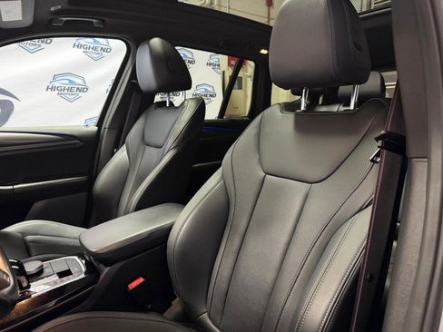 Used 2024 BMW X3 xDrive30i w/ M Sport Edition image 19