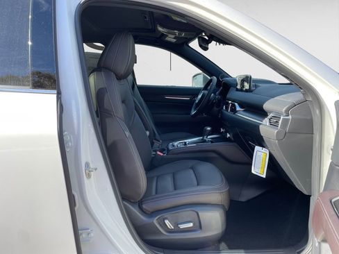 New 2025 MAZDA CX-5 Signature image 14
