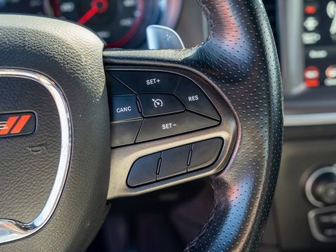 Used 2022 Dodge Charger SXT w/ Blacktop Package image 11