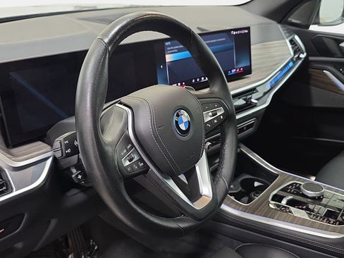 Used 2025 BMW X5 xDrive50e AWD/4WD image 14
