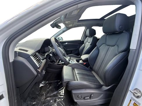 Used 2023 Audi Q5 e Premium Plus w/ Premium Plus Package AWD/4WD image 9