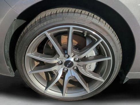 Certified 2025 Genesis G70 2.5T AWD/4WD image 10