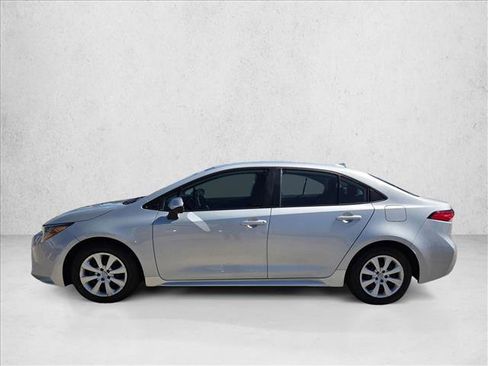 Used 2024 Toyota Corolla LE FWD image 9