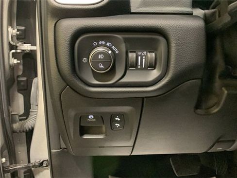Used 2021 RAM 1500 Laramie image 32