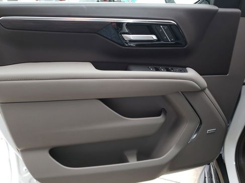 New 2026 Chevrolet Suburban LT w/ Comfort Package image 10