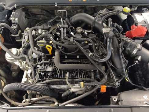 Used 2018 Ford Fusion SE w/ Equipment Group 201A image 30