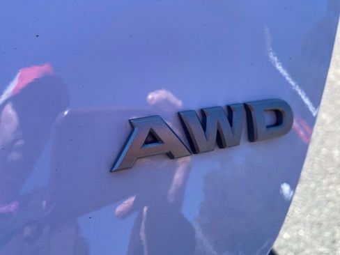 Used 2024 Nissan Altima 2.5 SR w/ SR Premium Package image 14