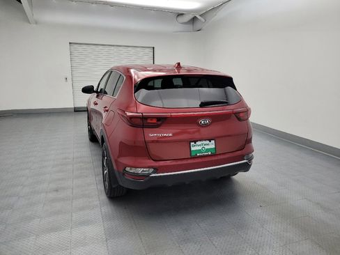 Used 2020 Kia Sportage LX AWD/4WD image 6
