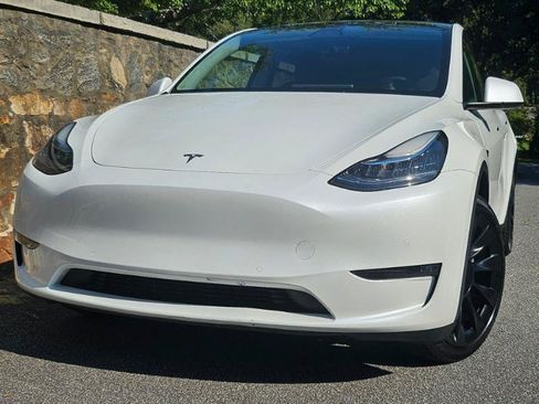 Used 2022 Tesla Model Y Long Range AWD/4WD image 75