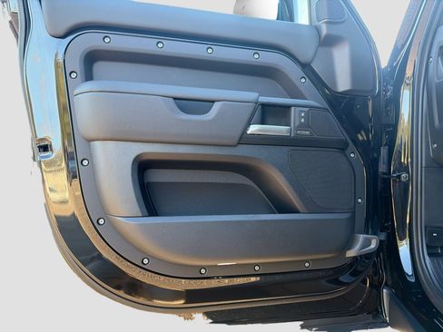 New 2026 Land Rover Defender 130 V8 image 22