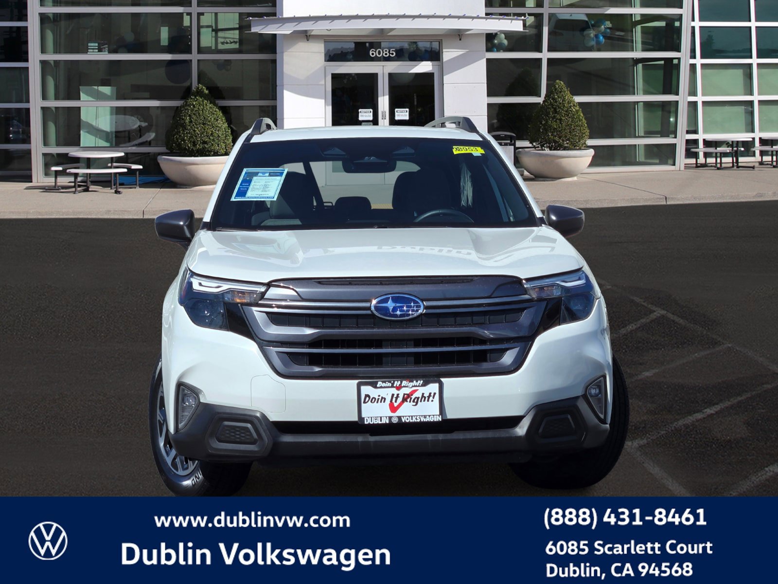 Used 2025 Subaru Forester Premium w/ Convenience Package #1 AWD/4WD image 2