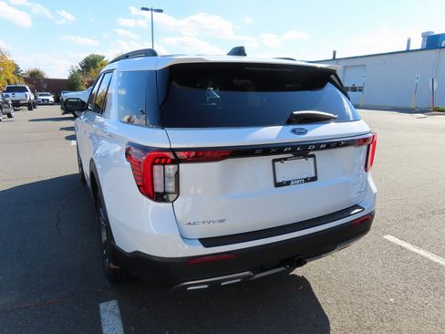 New 2026 Ford Explorer Active image 6