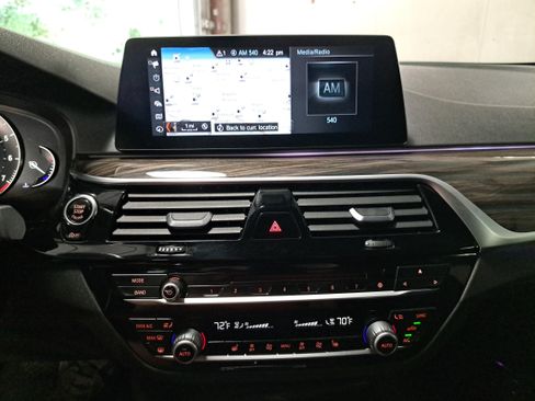 Used 2018 BMW 530i xDrive AWD/4WD image 21