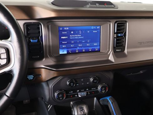 Used 2023 Ford Bronco Outer Banks AWD/4WD image 5