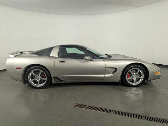 Used 1999 Chevrolet Corvette Coupe w/ Memory Pkg RWD image 9