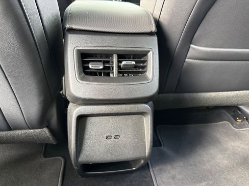 Used 2025 Chevrolet Equinox EV LT w/ Convenience Package FWD image 28