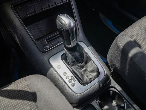 Used 2013 Volkswagen Tiguan S image 27