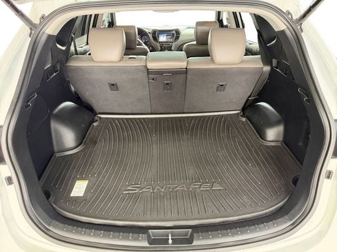 Used 2018 Hyundai Santa Fe Sport w/ 2.4L Tech Package 04 FWD image 19
