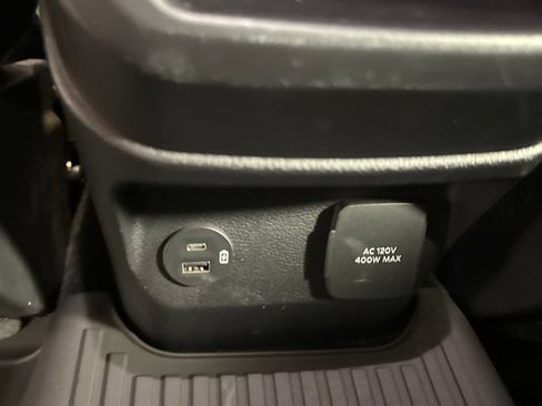 Used 2025 Ford Ranger Raptor AWD/4WD image 24