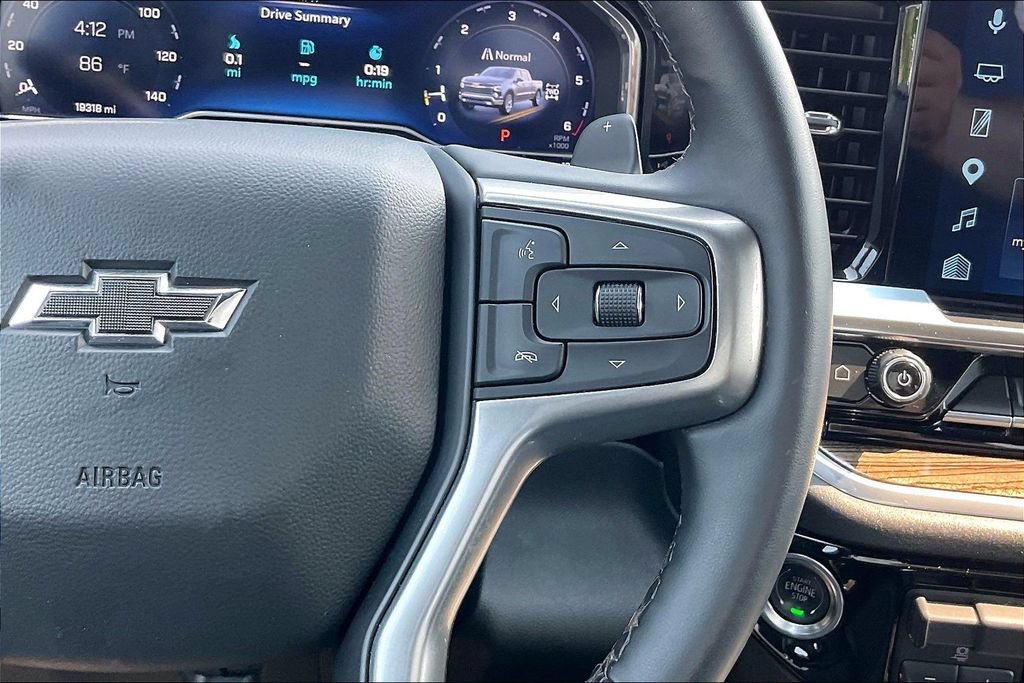 Used 2025 Chevrolet Silverado 1500 RST AWD/4WD image 13