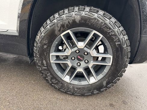 New 2026 GMC Terrain AT4 AWD/4WD image 32