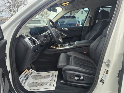 Used 2026 BMW X7 xDrive40i image 14