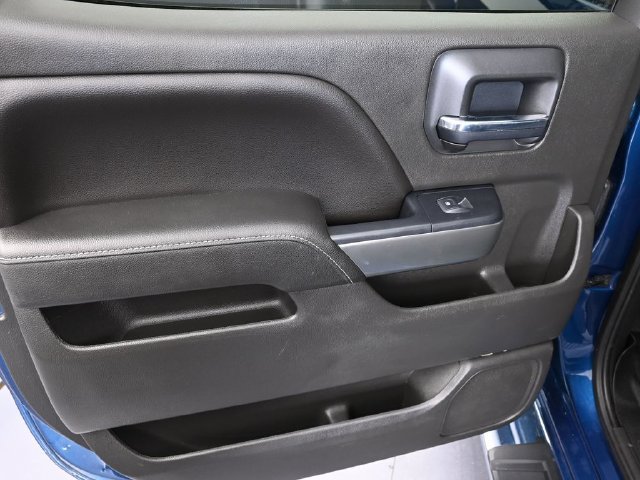 Used 2018 Chevrolet Silverado 1500 LT w/ All Star Edition AWD/4WD image 28