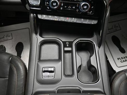 Used 2024 GMC Sierra 2500 AT4 w/ AT4 Premium Plus Package AWD/4WD image 23