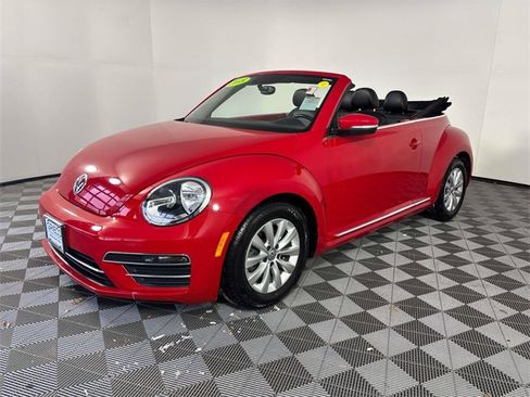 Used 2018 Volkswagen Beetle 2.0T S image 4
