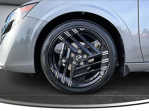 New 2026 Nissan Sentra SR w/ Floor Mat Package image 12