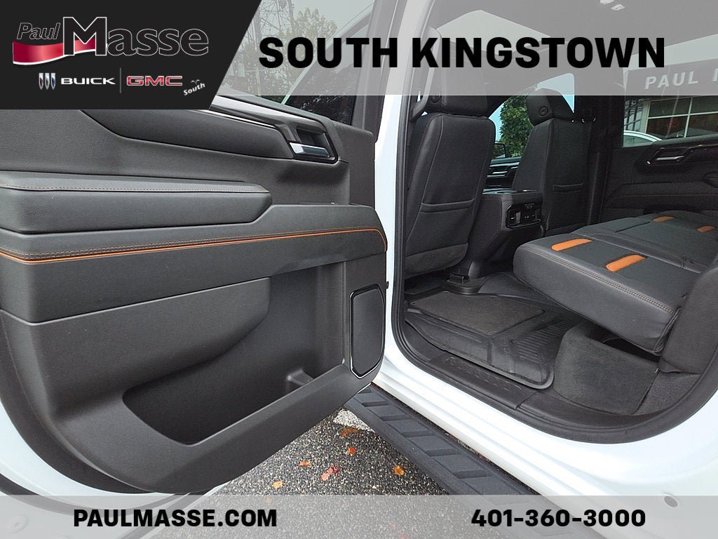 Used 2024 GMC Sierra 1500 AT4 w/ Technology Package AWD/4WD image 18