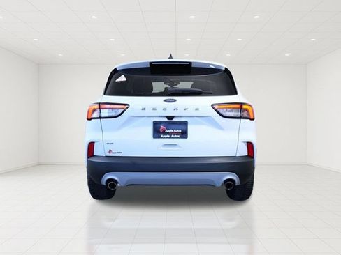 Certified 2022 Ford Escape SE w/ Cold Weather Package FWD image 5
