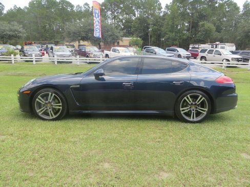 Used 2015 Porsche Panamera image 1