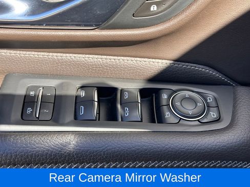 Used 2021 GMC Yukon XL Denali w/ Denali Ultimate Package image 25