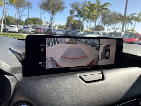 Used 2025 MAZDA CX-70 3.3 Turbo w/ Premium Plus Pkg image 51