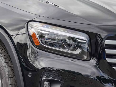 Certified 2025 Mercedes-Benz GLB 250 image 9