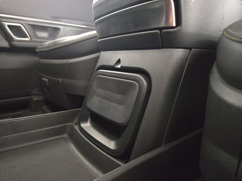 Used 2024 Rivian R1S Adventure Dual AWD/4WD image 33