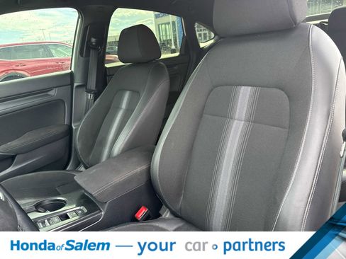 Used 2025 Honda Civic Sport image 11