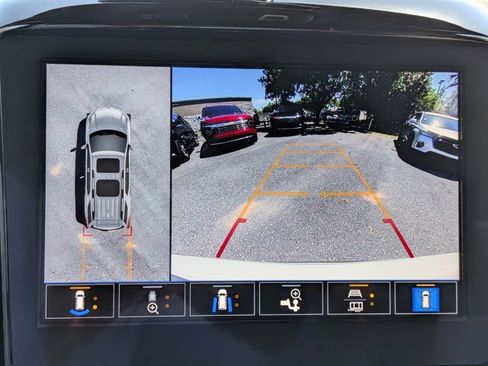 Certified 2023 Chevrolet Traverse Premier FWD image 21