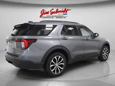 Used 2026 Ford Explorer ST-Line AWD/4WD image 6