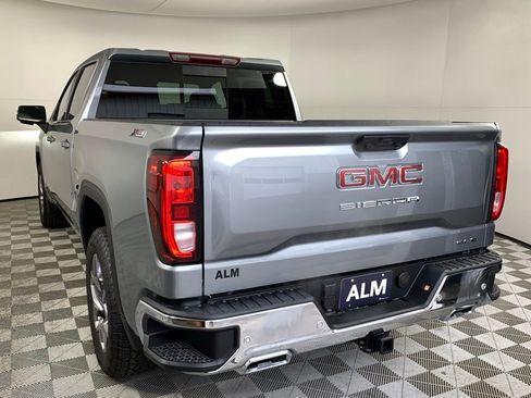 New 2026 GMC Sierra 1500 SLE image 5