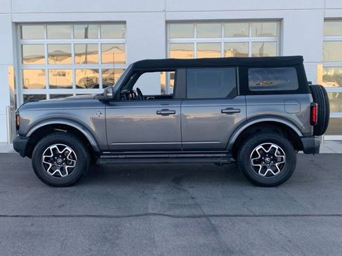 Used 2022 Ford Bronco Outer Banks AWD/4WD image 3