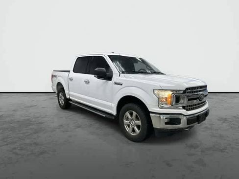Used 2018 Ford F150 XLT w/ Equipment Group 301A Mid image 5
