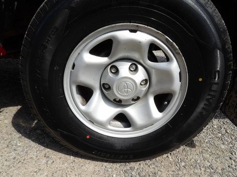 Used 2010 Toyota Tacoma 4x4 Access Cab V6 image 21