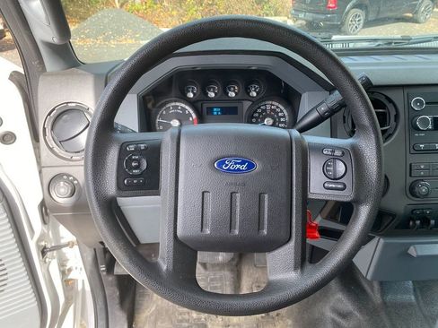 Used 2016 Ford F250 XL w/ Power Equipment Group image 15