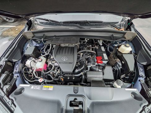 Used 2024 Toyota Grand Highlander Limited image 27