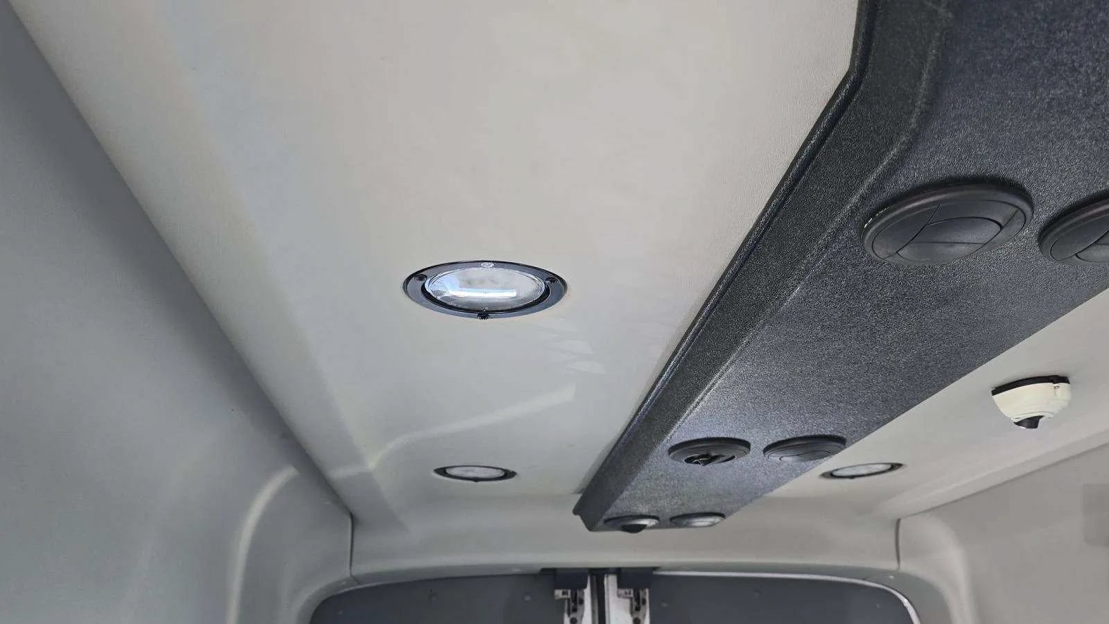Used 2020 Ford Transit 350 148 High Roof RWD image 13