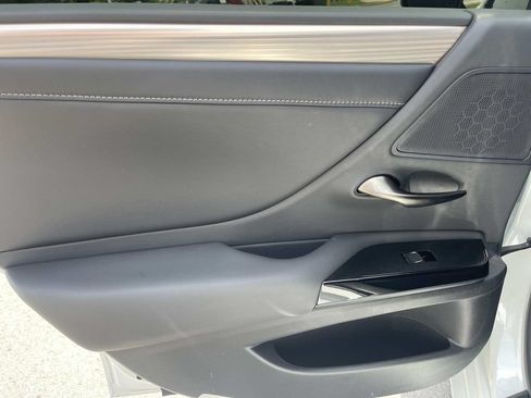 Used 2023 Lexus ES 350 F Sport w/ Accessory Package (Z2) FWD image 20