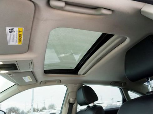 Used 2022 Honda Civic Touring image 14