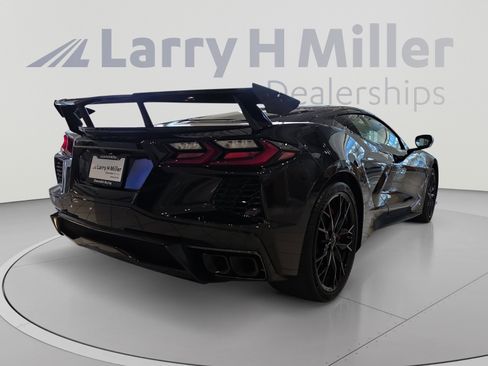 New 2027 Chevrolet Corvette Stingray Coupe w/ Z51 Performance Package RWD image 5